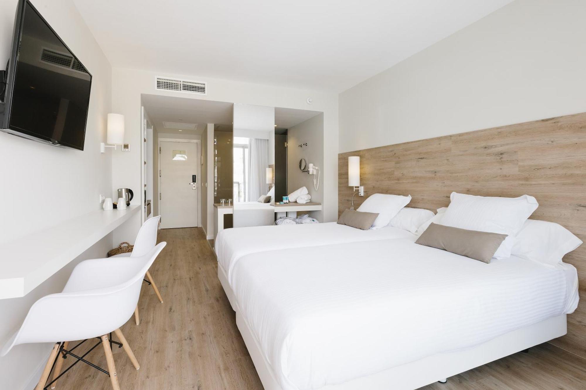 Aluasoul Ibiza - Adults Only Hotel เอสกานา ภายนอก รูปภาพ